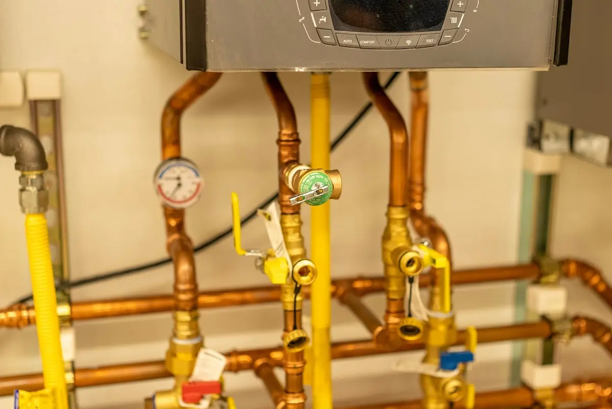 Licensed technician providing Pipe Repair for a homeowner in East Pasadena